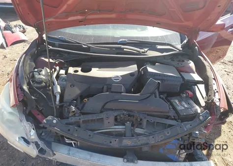 2013 Nissan Altima 2.5 S z USA, uszkodzony, nr VIN 1N4AL3AP4DN577489